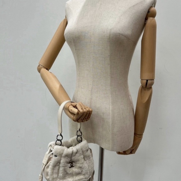 Chanel Shearling Leather Mini Bag - Picture 4 of 4